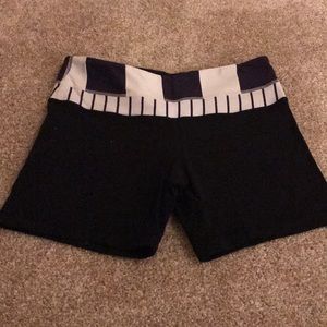 Lululemon Spandex shorts